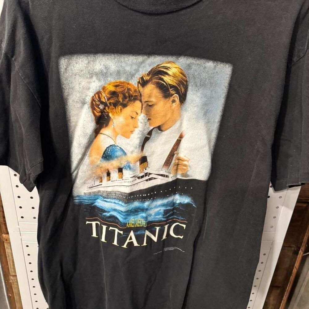 Vintage 1998 Titanic Movie T Shirt Leonardo DiCaprio Kate Winslet Single Stitch